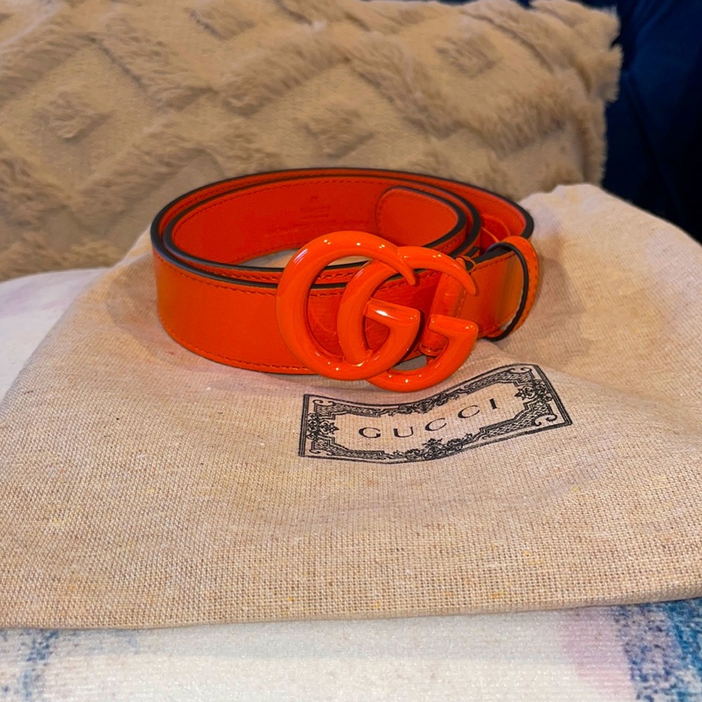 2022 orange Gucci belt